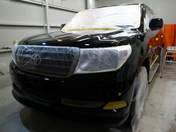 トヨタ　ランドクルーザー２００　洗車傷を取り除きコーティング　飯塚市のSさまサムネイル
