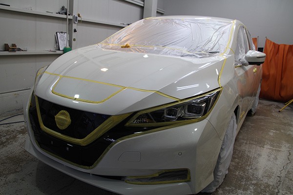 日産 リーフ　量産電動車のパイオニア　新車をガラスコーティングサムネイル
